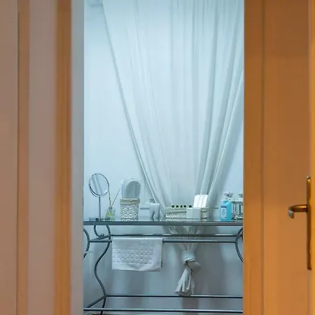 Daire Aristotelous Boarding House