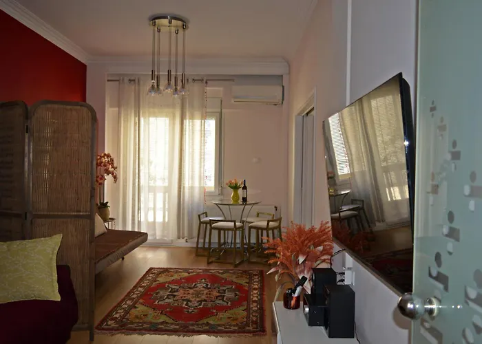 Aristotelous Boarding House
